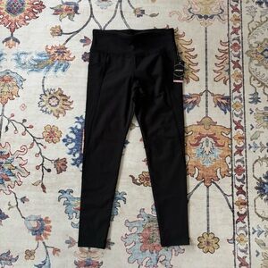 Jockey Black Premium Utility 7/8 Length Leggings with Side Pockets Mid Rise NWT